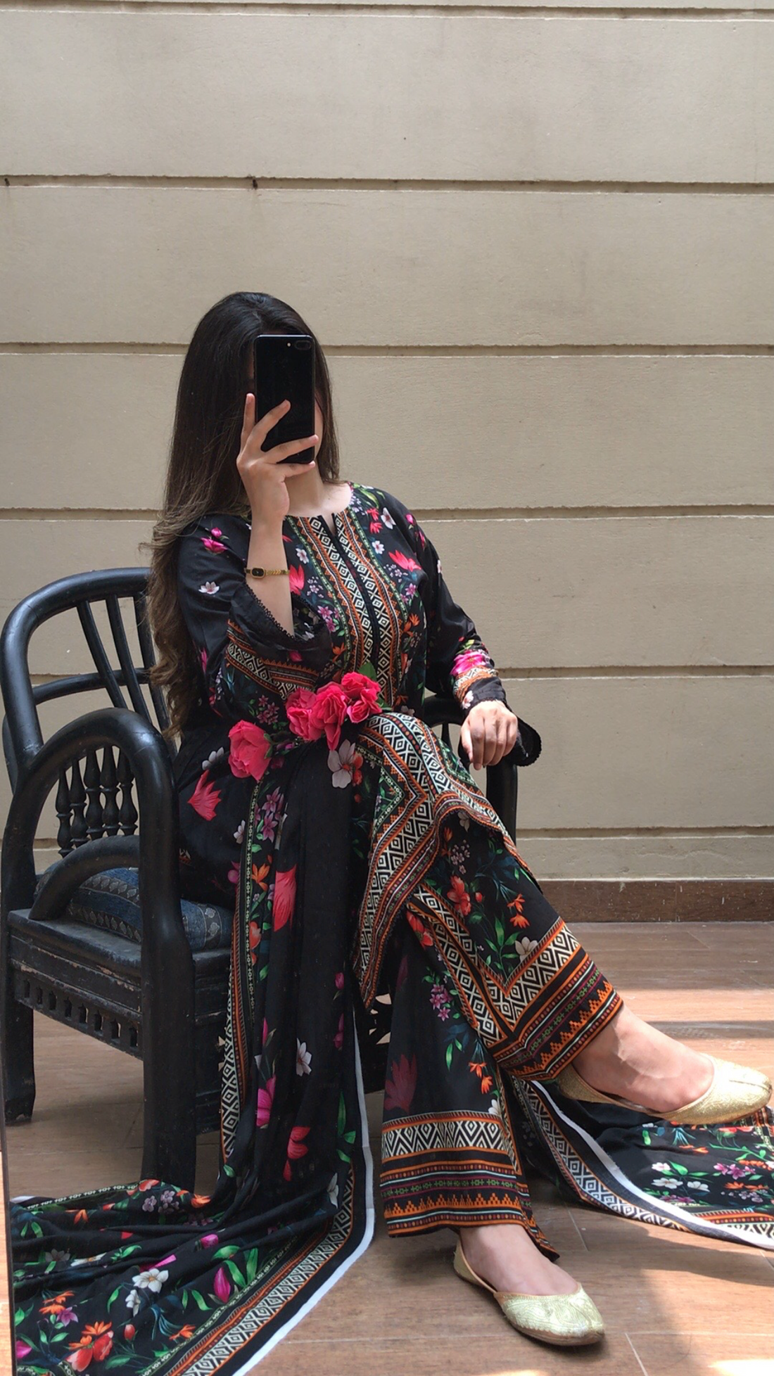 Black Floral Elegance